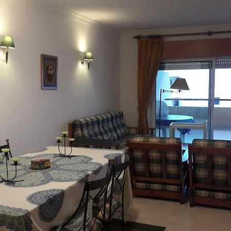 T1 With Pool And Sea View *