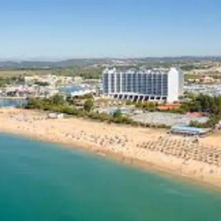 Apartment T1 With Pool And Sea View